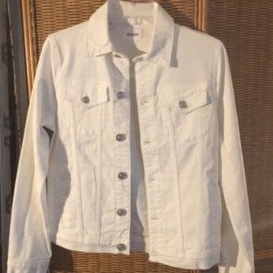 🎄 White HUDSON Jean jacket 🎄